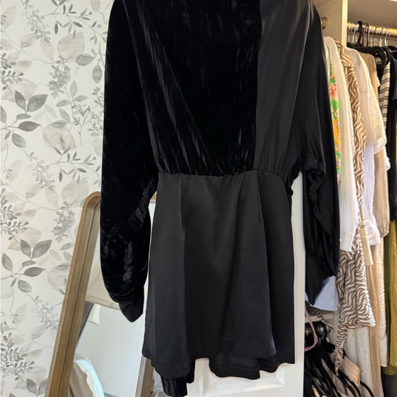 Zara Black Velvet Wrap Robe - Picture 2 of 3